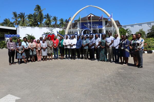 0c4a17145304421942876610045